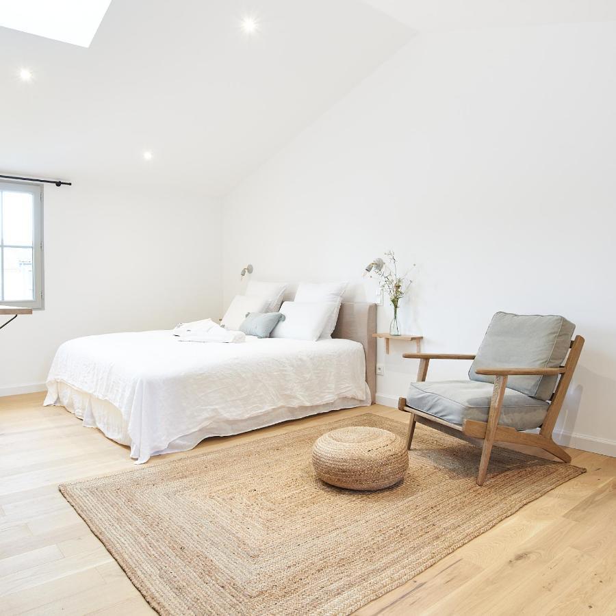 Maison 1634 - Climatisation, Piscine, Parking, Centre Ville, Petit-Dejeuner Compris 佩兹纳斯 外观 照片